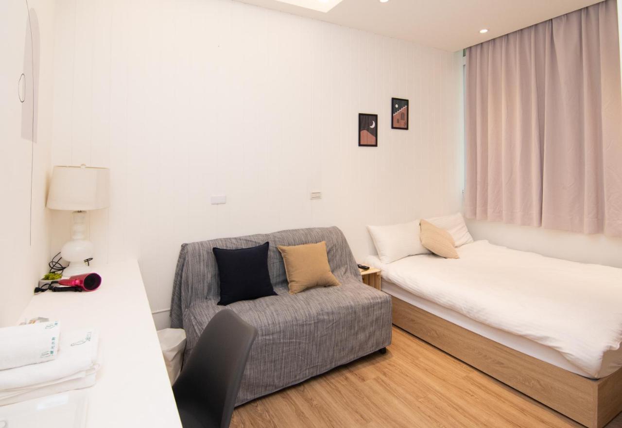Sleepie Muti-Minsu Center Apartment เกาสง ภายนอก รูปภาพ