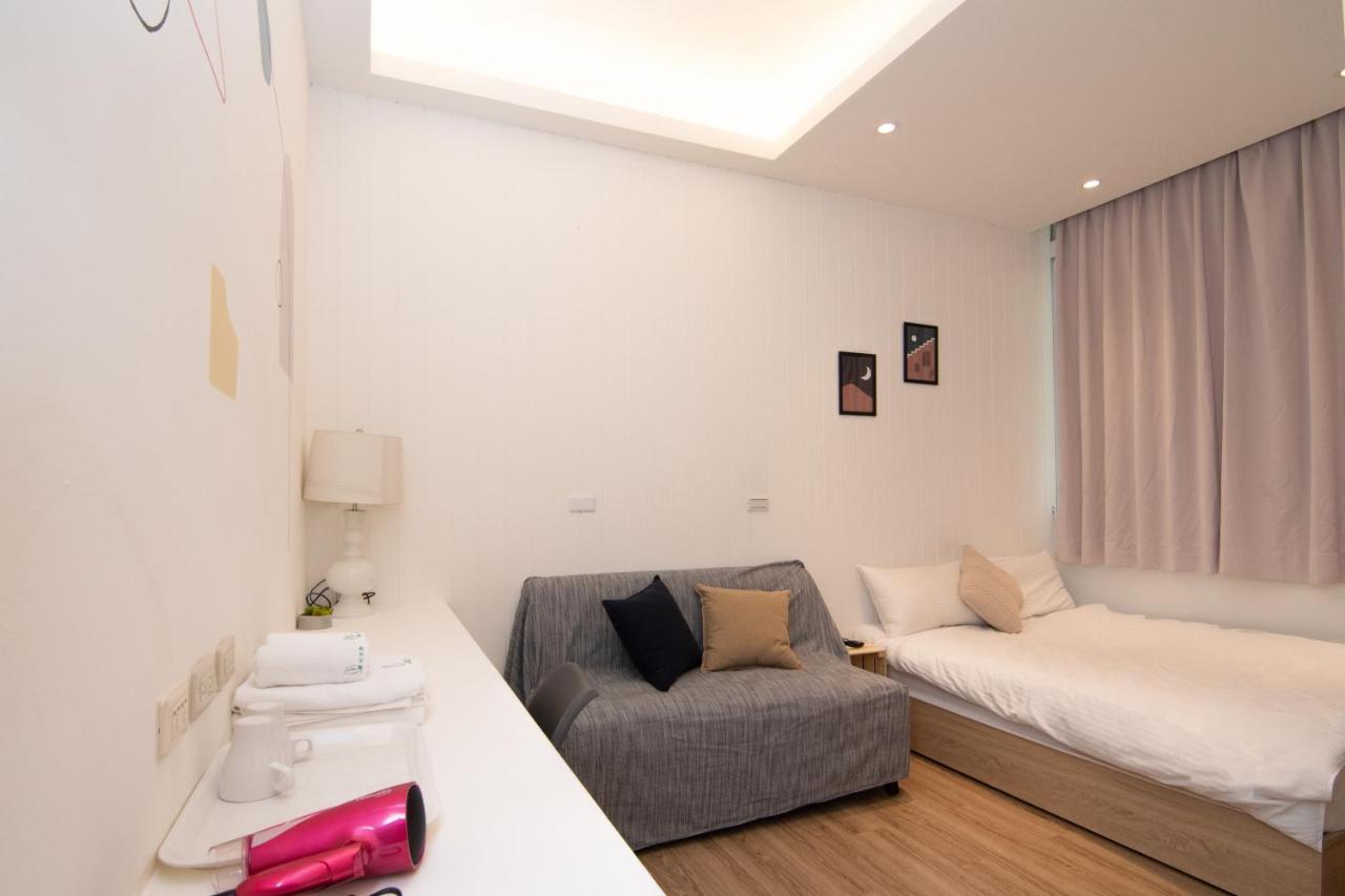 Sleepie Muti-Minsu Center Apartment เกาสง ภายนอก รูปภาพ