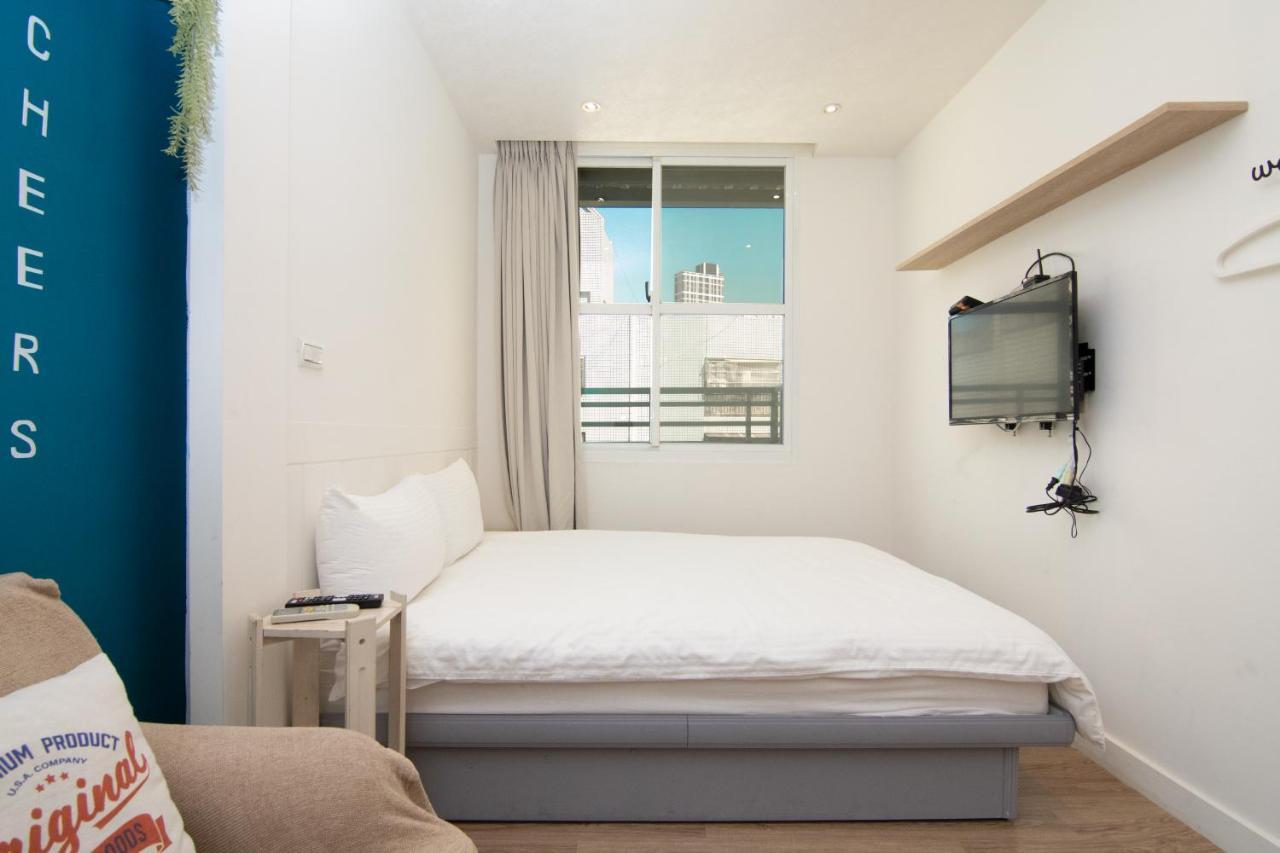 Sleepie Muti-Minsu Center Apartment เกาสง ภายนอก รูปภาพ